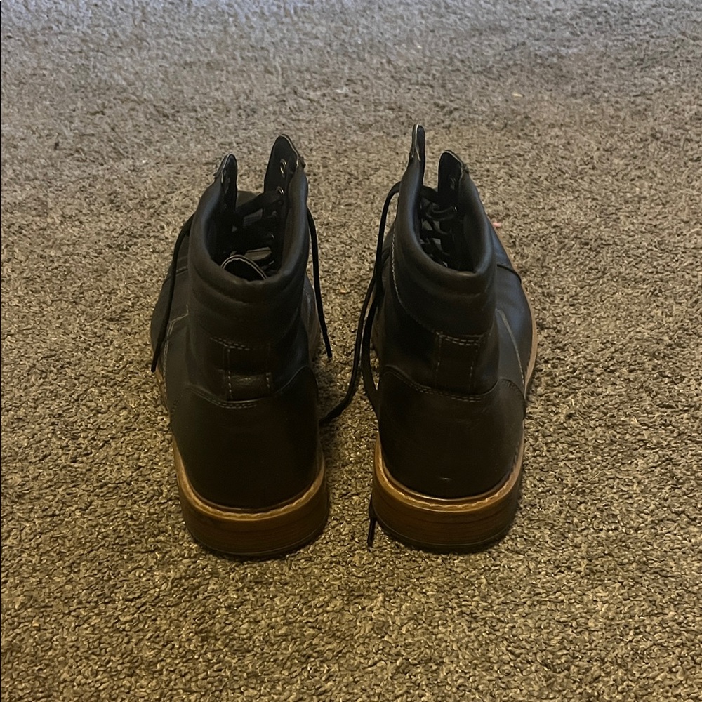 Men's Perry Elis Portfolio Black Leather Boots - Picture 3 of 7